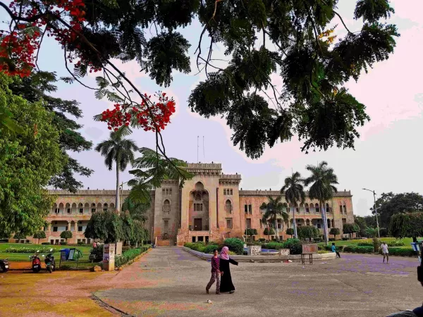 Arts College 